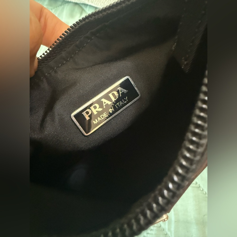 Prada Re-Edition 2000 Nylon Mini Bag - Picture 10 of 11